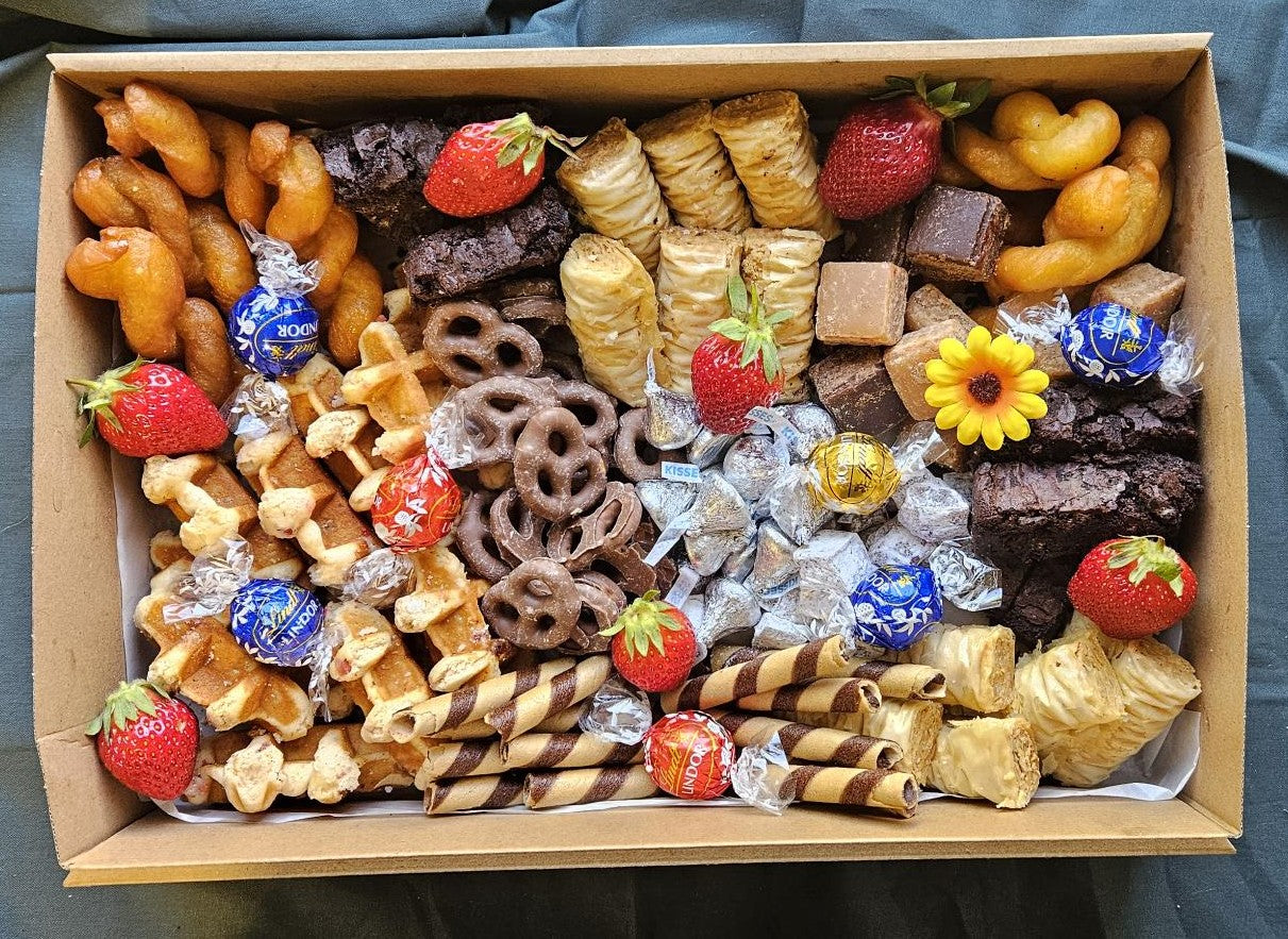 Grazing Box, Dessert, Medium