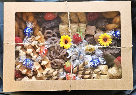 Grazing Box, Dessert, Medium
